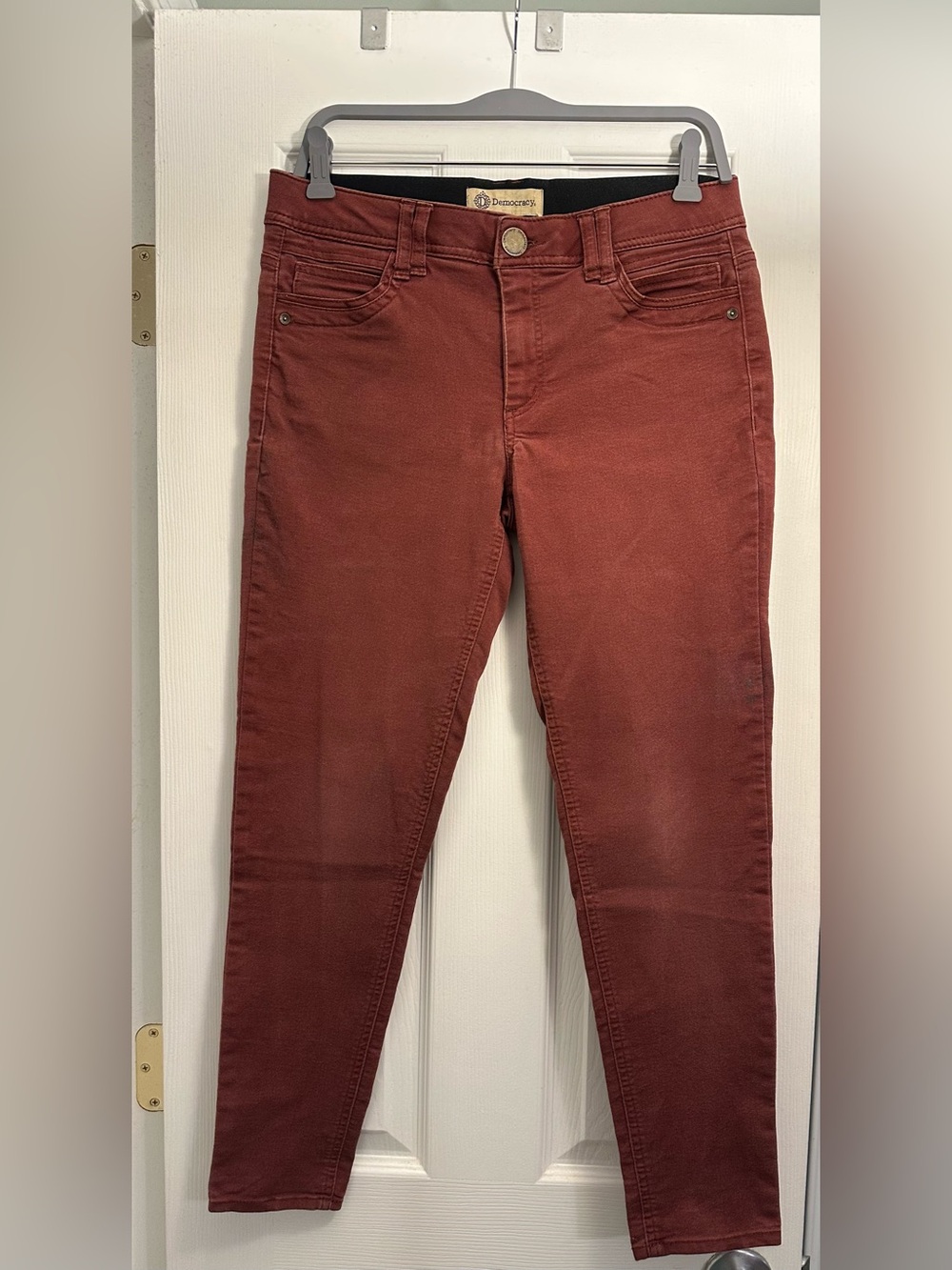 ❤️🔥 Democracy Women's Size 8 “Ab Technology” Rust Red Skinny Jeans